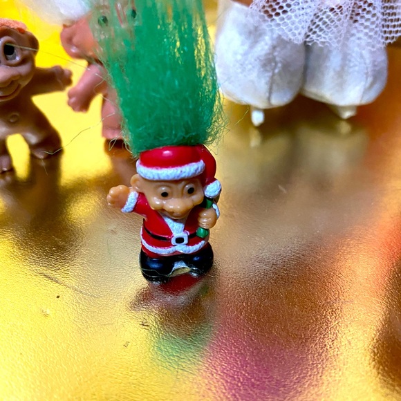 RUSS BERRIE VINTAGE TROLLS NEWBORN, BABY, ICE SKATER, SANTA & MINI TROLLS - Picture 9 of 15